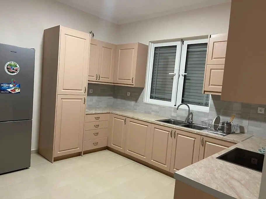 Vila Athina Ksamil 0*,  Albania